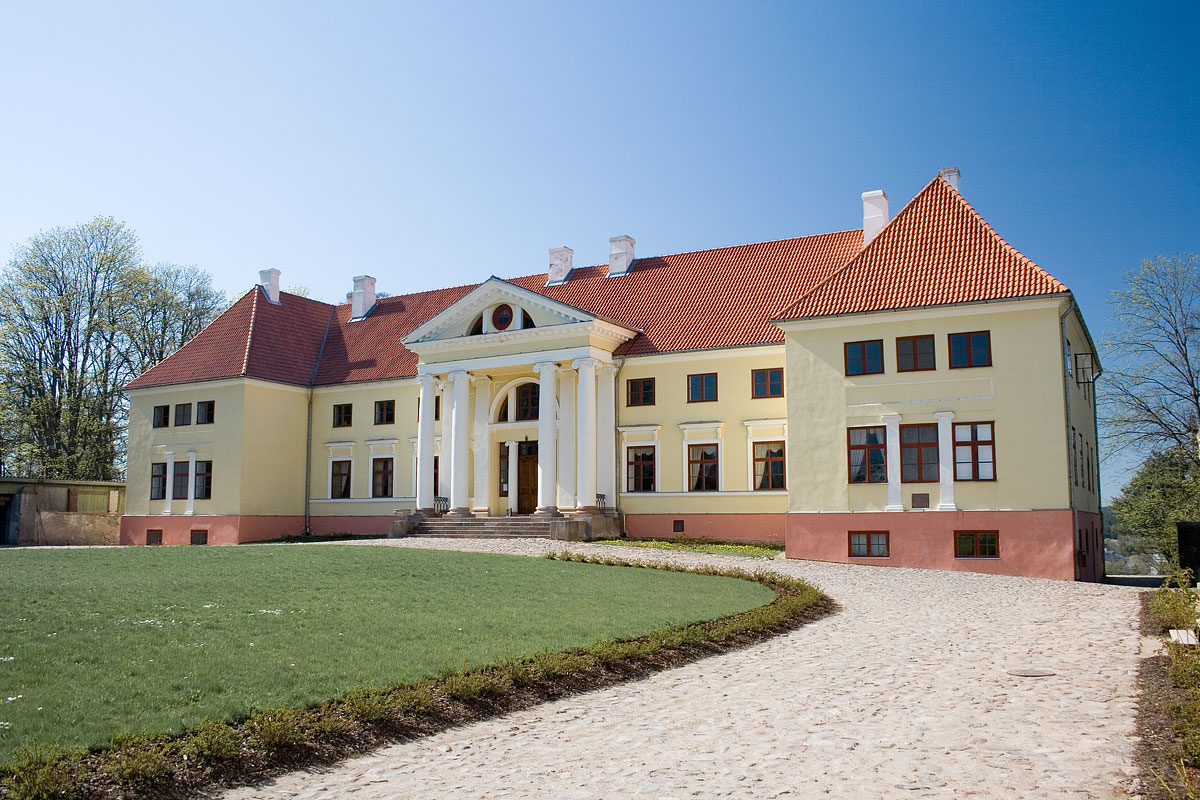 Durbe Manor, Tukums — location photo, not race-day photography